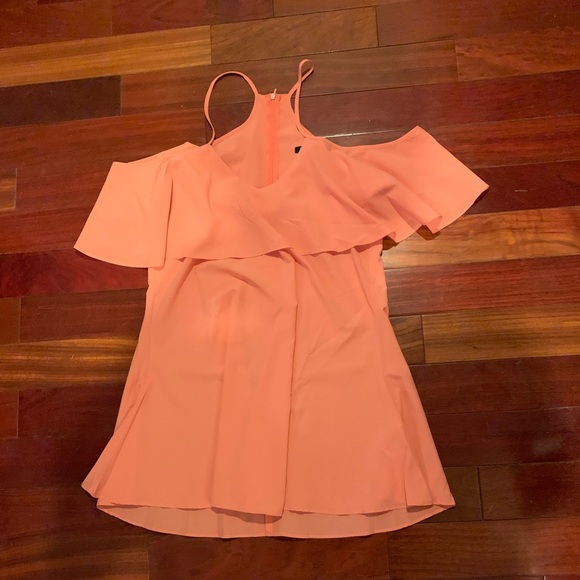 Coral flutter sleeve dress - Picture 5 of 5